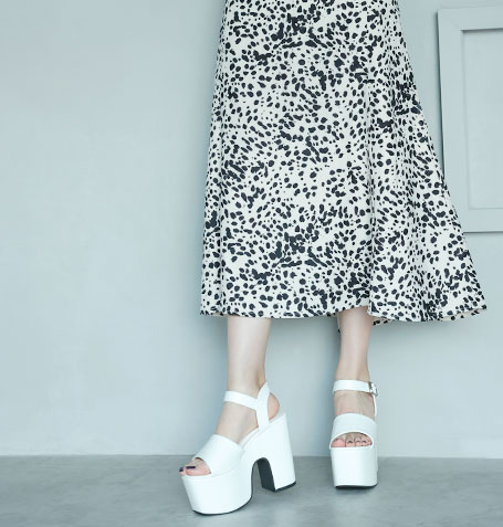 厚底プラットフォームアンクルストラップサンダル