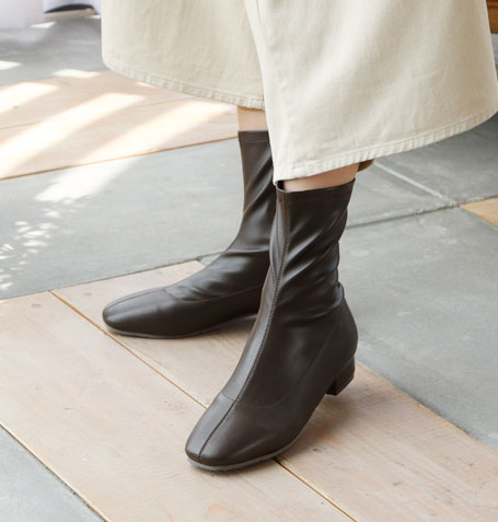 スクエアトゥローヒールストレッチミドルブーツ