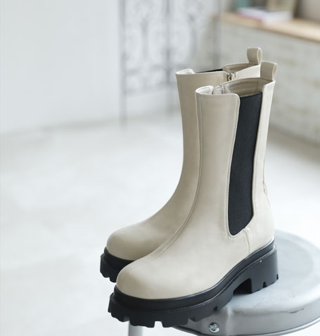 厚底サイドゴアミドルブーツ