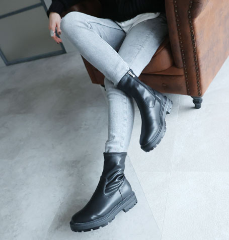 厚底ストレッチショートブーツ