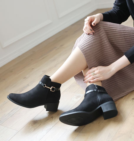 ビット付きショートブーツ