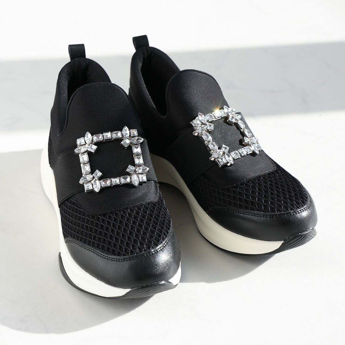 2026年春再販】ビジューバックルゴムスリッポンスニーカー ｜靴