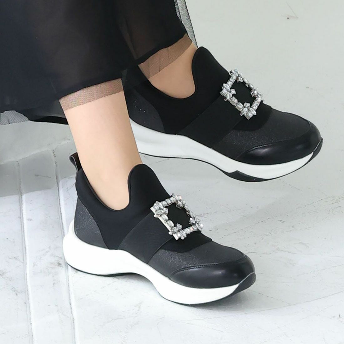 2026年春再販】ビジューバックルゴムスリッポンスニーカー ｜靴