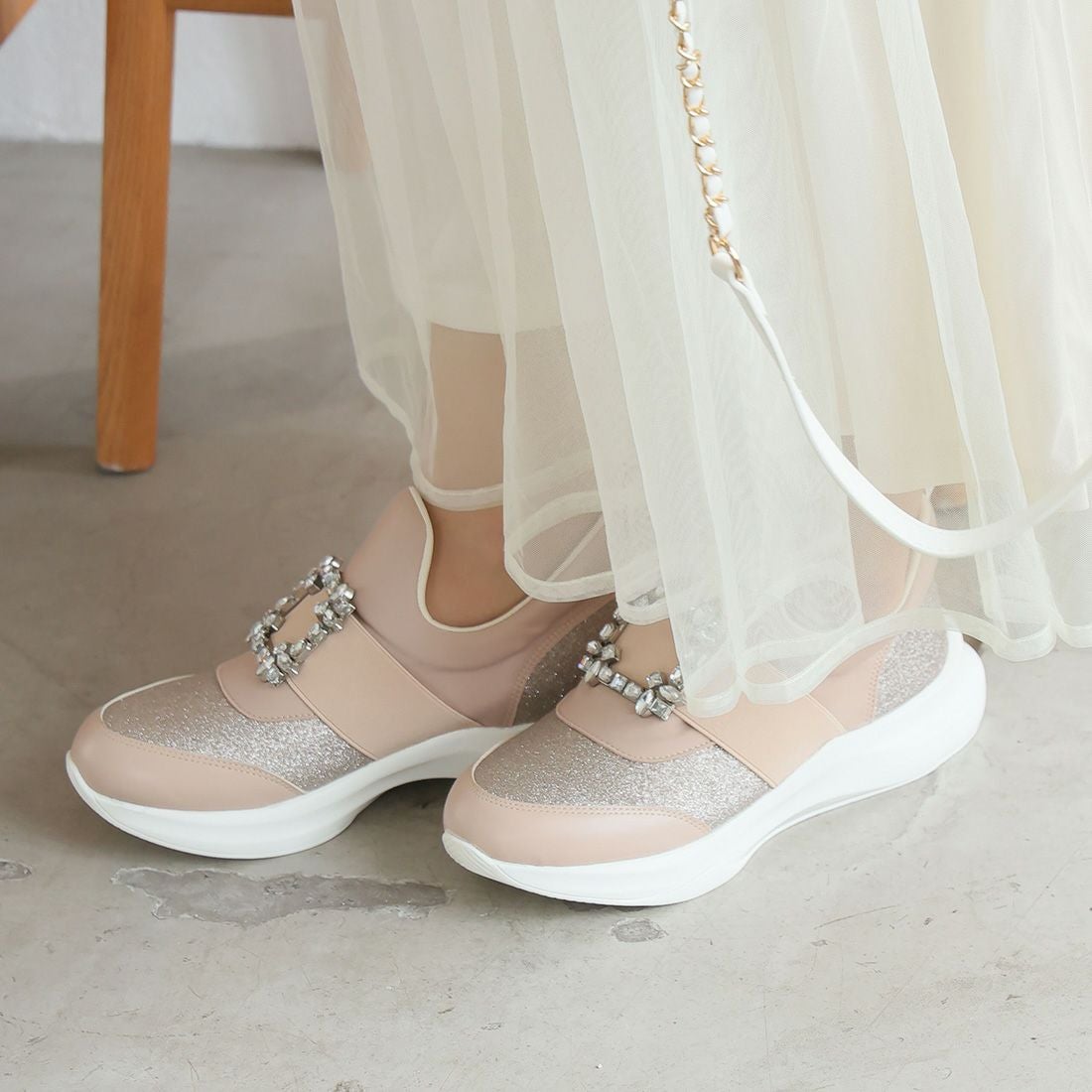 2026年春再販】ビジューバックルゴムスリッポンスニーカー ｜靴