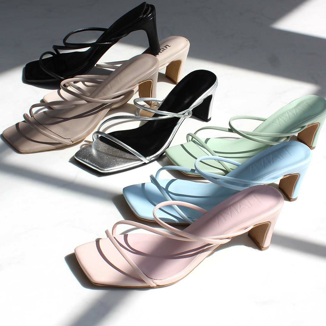 2025年新色追加】スクエアトゥアシメ華奢ストラップヒールサンダル