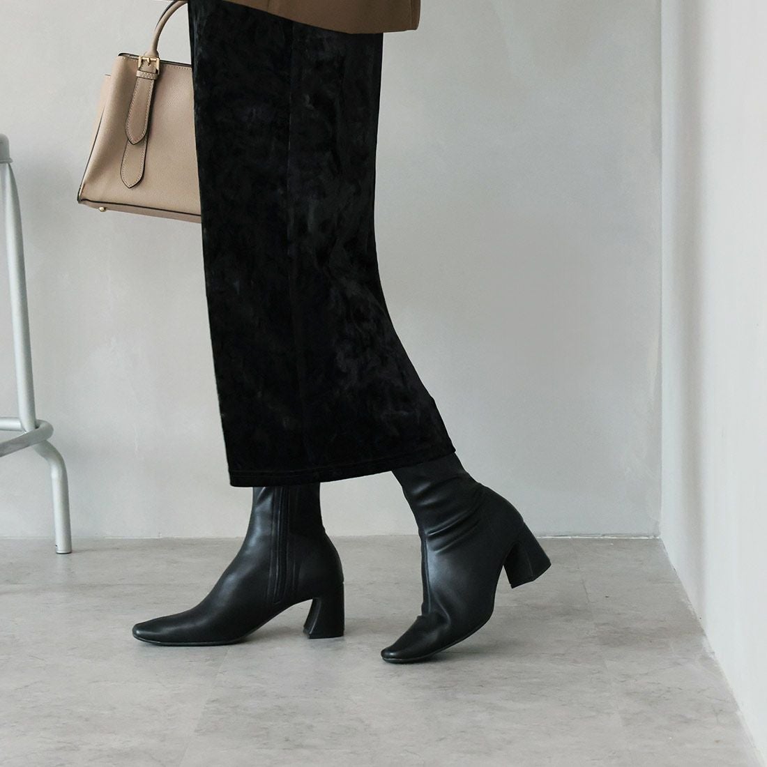 スクエアトゥチャンキーヒールストレッチミドルブーツ ｜靴