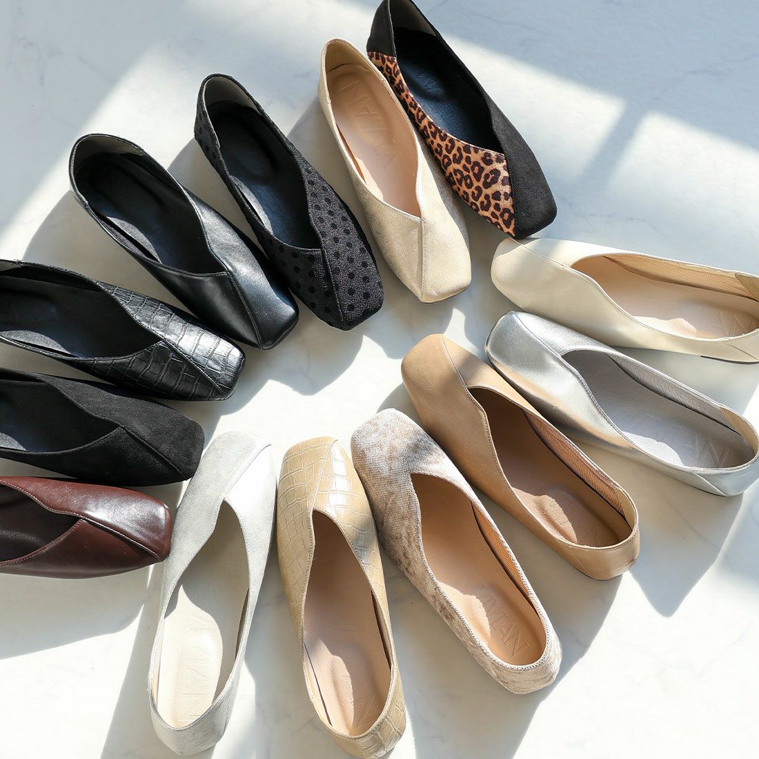 2026年春新色追加】スクエアトゥ切り替えデザインバブーシュ ｜靴