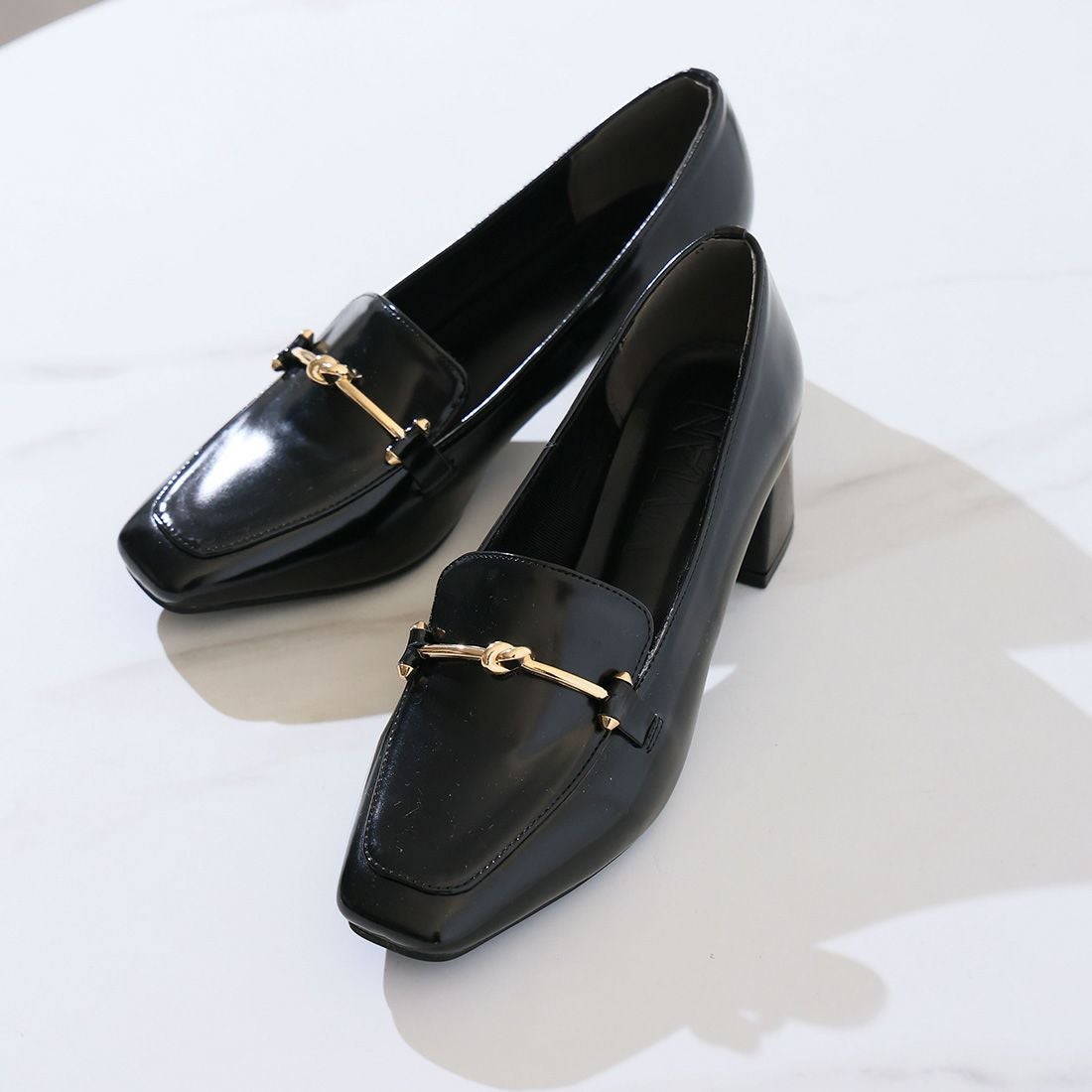 2026年春新色追加】スクエアトゥビット付きローファーパンプス ｜靴