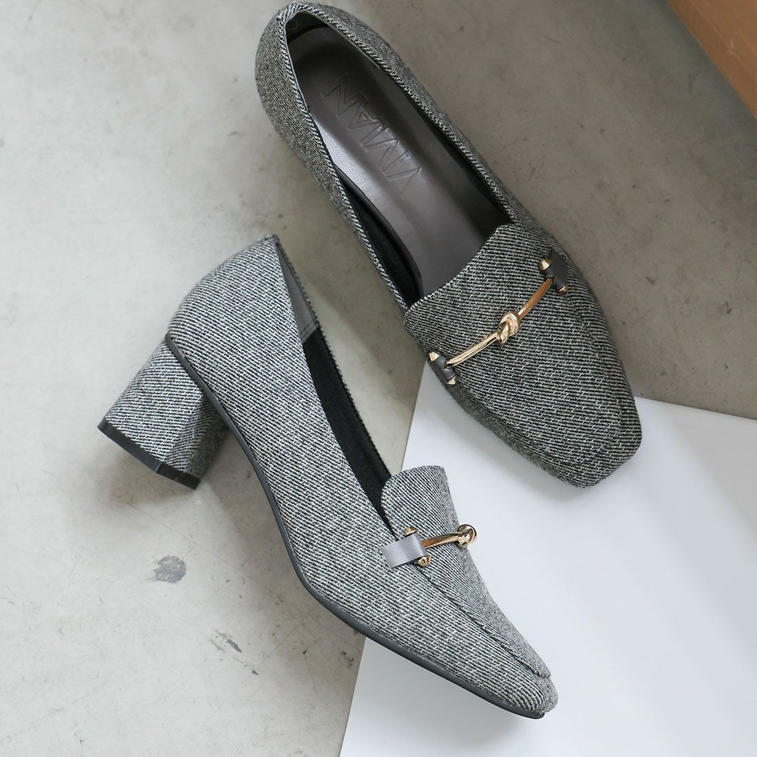 2026年春新色追加】スクエアトゥビット付きローファーパンプス ｜靴