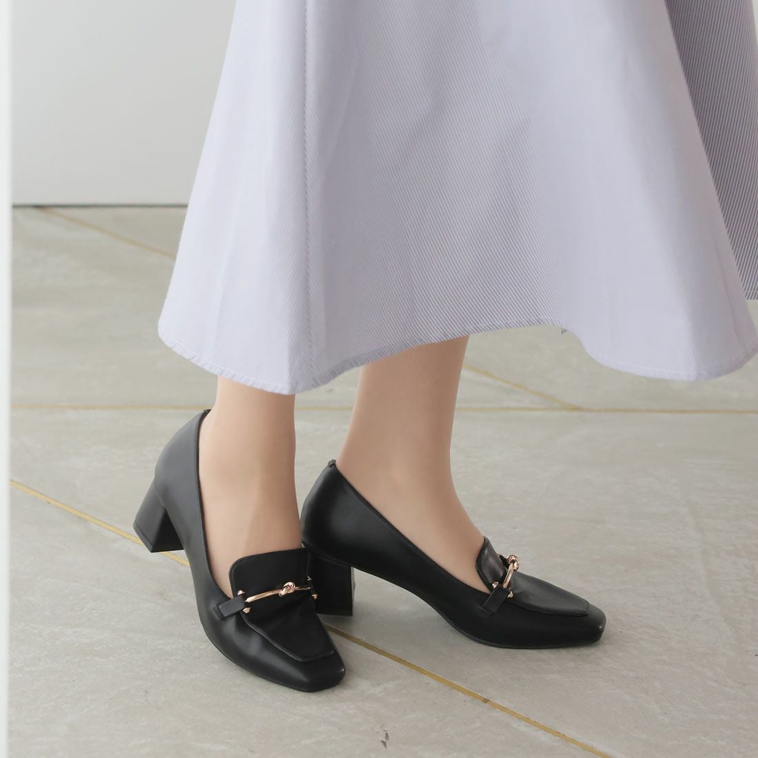 2026年春新色追加】スクエアトゥビット付きローファーパンプス ｜靴