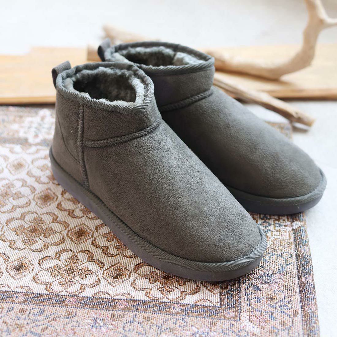 撥水ミニ丈ムートンブーツ ｜靴・レディースシューズの通販ならVIVIAN