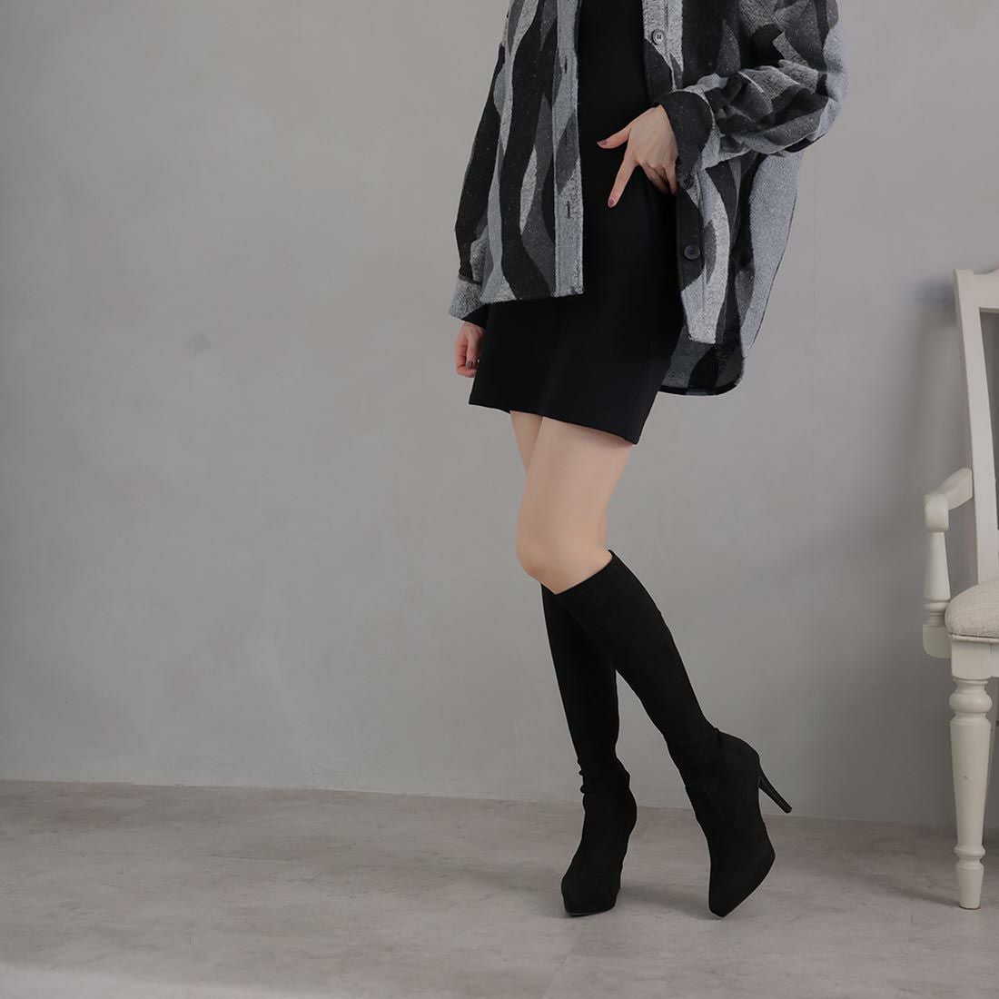 ポインテッドトゥプラットフォームストレッチロングブーツ ｜靴