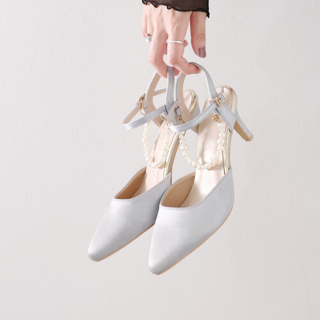 2WAYサテンパールストラップパンプス ｜靴・レディースシューズの通販