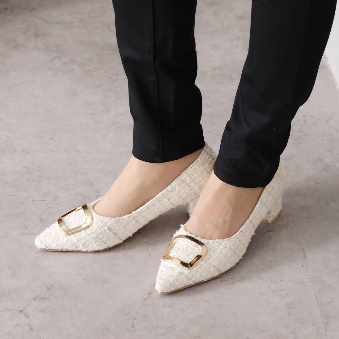 2026年春新色追加】ポインテッドトゥゴールドモチーフパンプス ｜靴