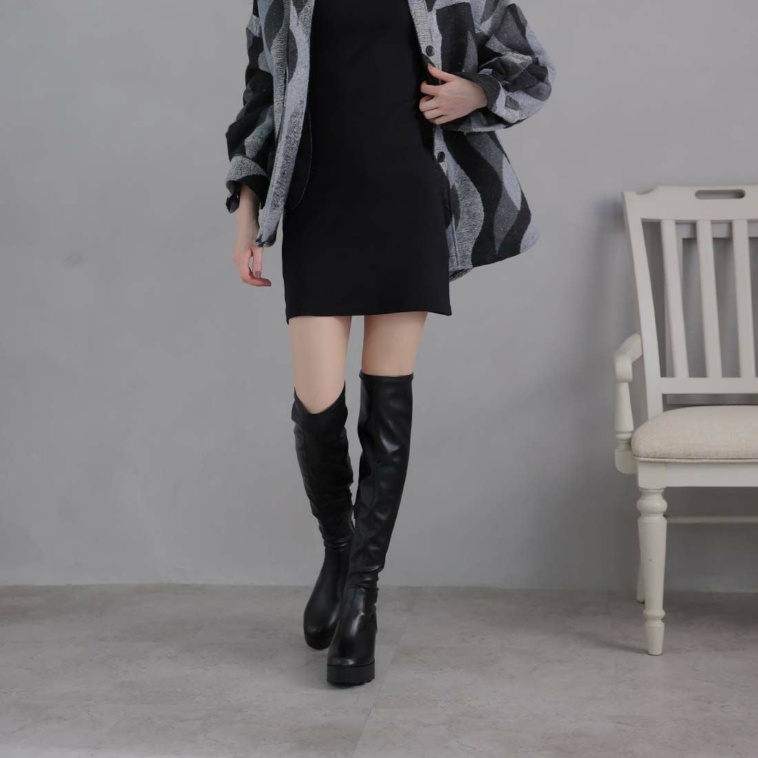 公式ストア/ZOZO限定】ラウンドトゥ厚底ストレッチニーハイブーツ ｜靴