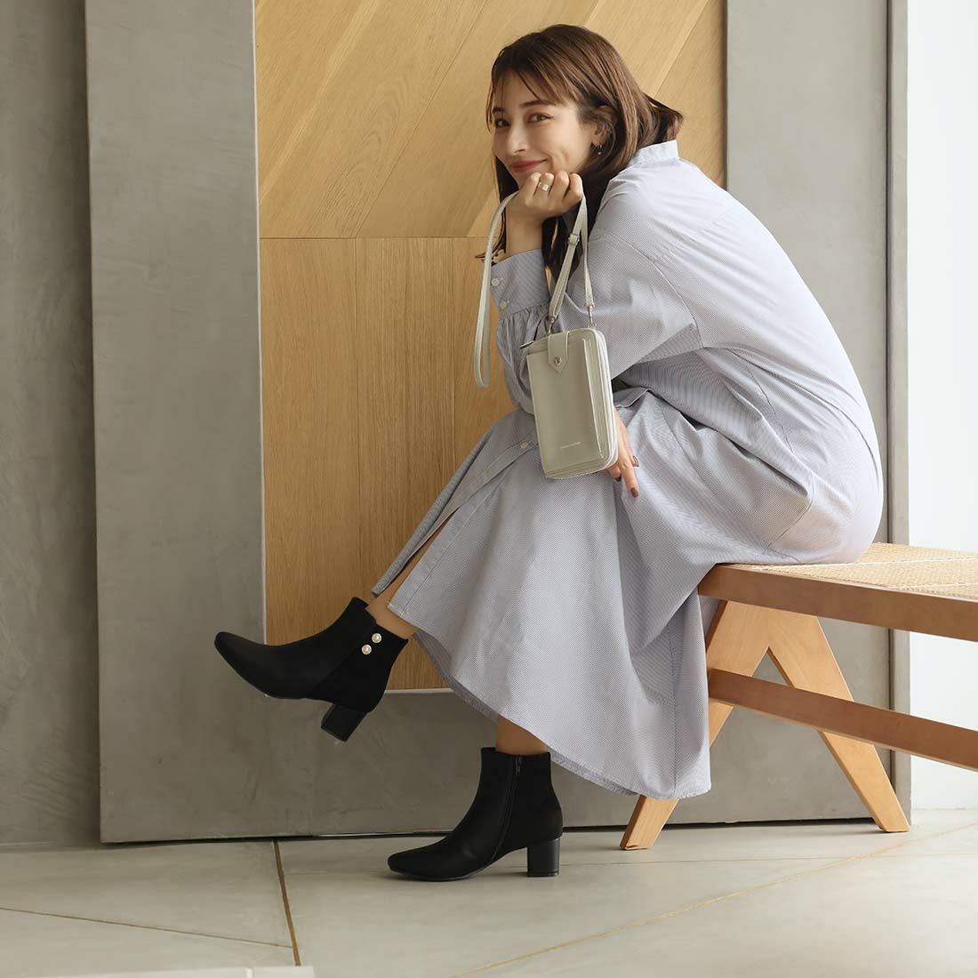 スクエアトゥパール飾りバイカラーショートブーツ ｜靴・レディース