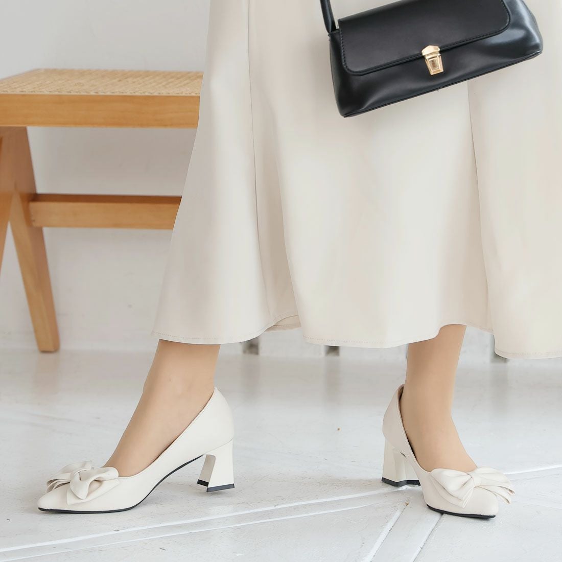 2026年春新色追加】リボンポインテッドトゥパンプス ｜靴・レディース