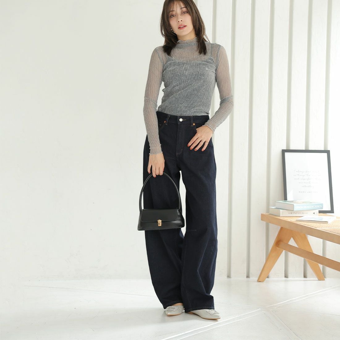 ポインテッドトゥビジューバックルモチーフフラットパンプス ｜靴