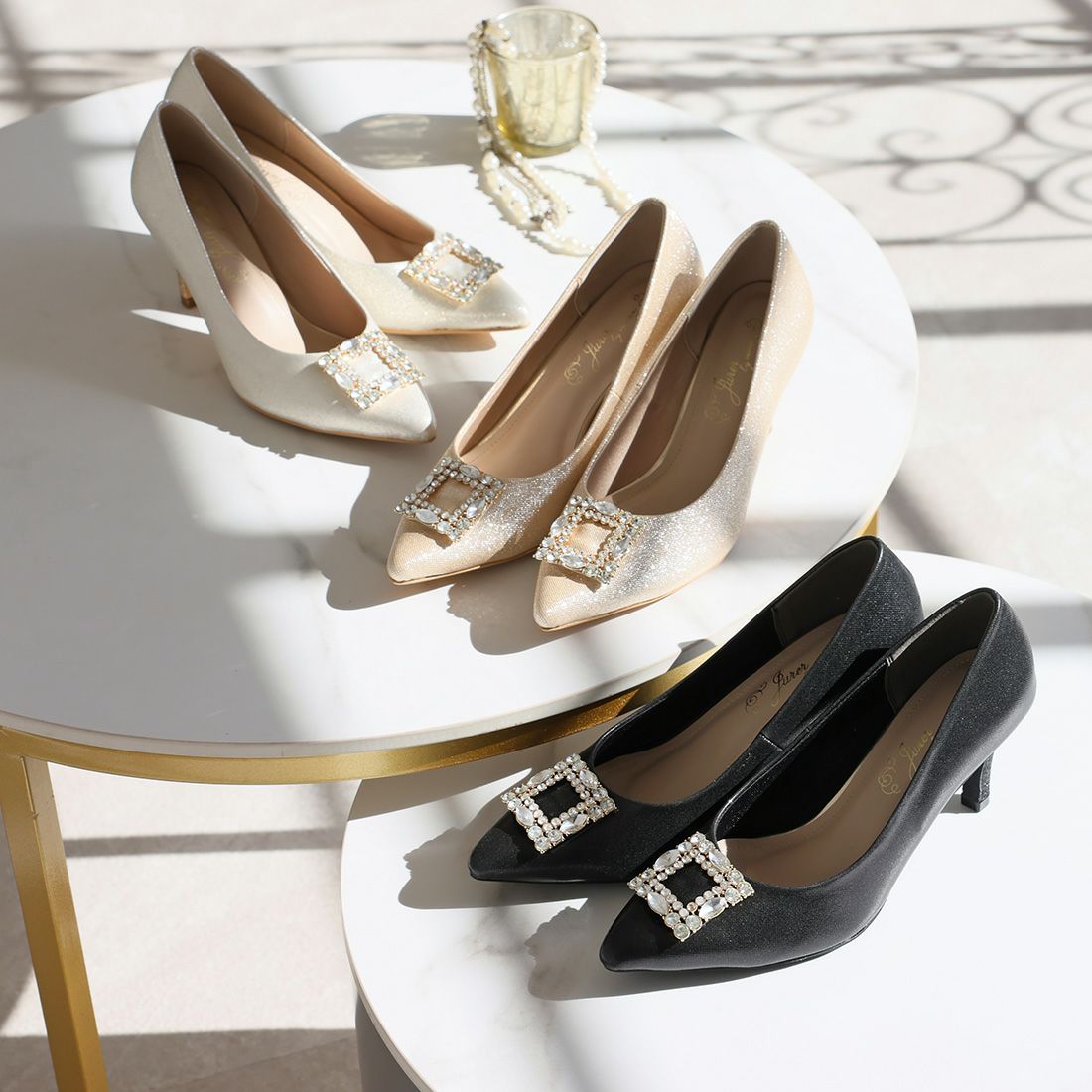 ポインテッドトゥビジューバックルパンプス ｜靴・レディースシューズ