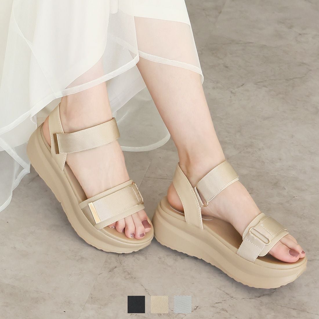 厚底ゴールドパーツベルクロスポーツサンダル ｜靴・レディース