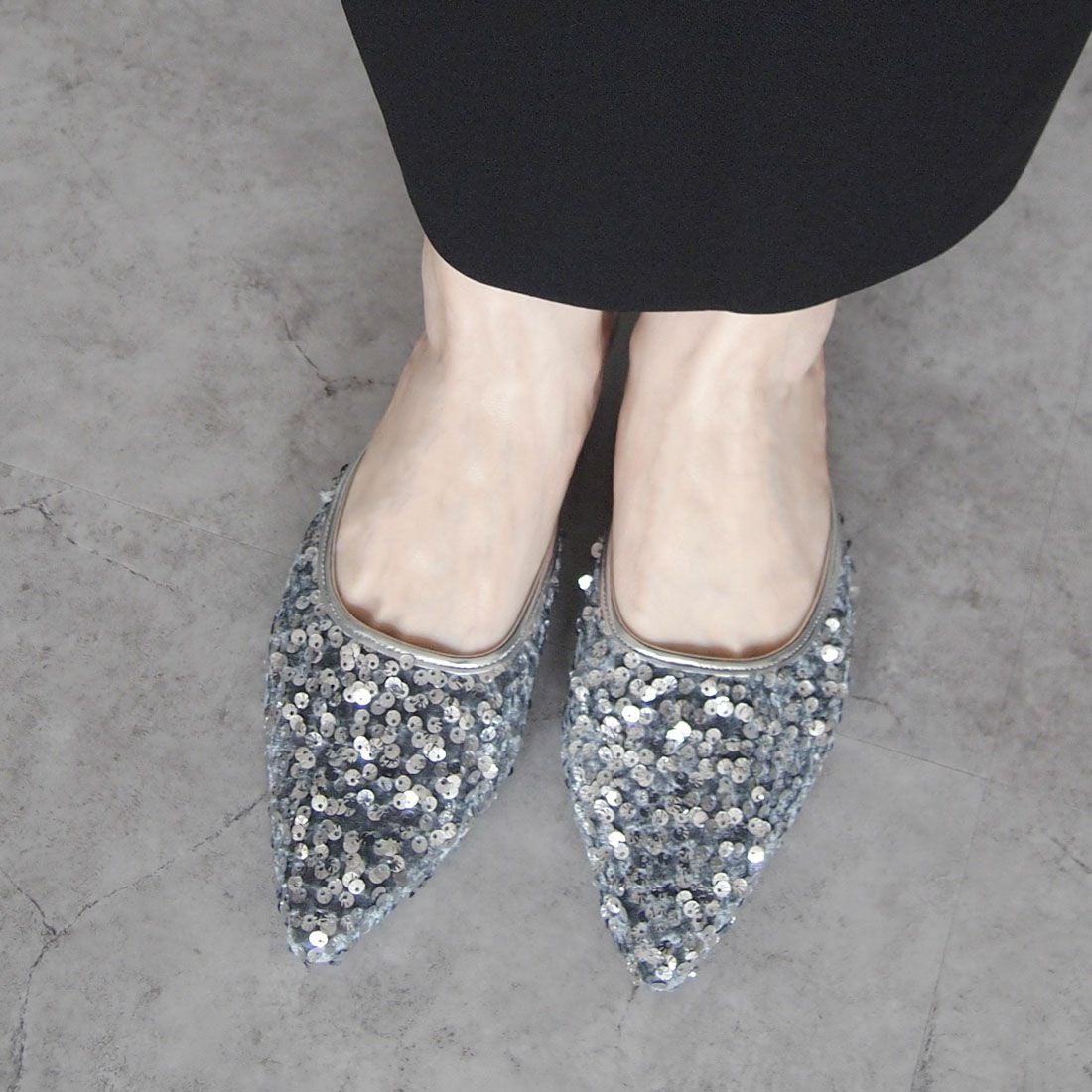 ポインテッドトゥスパンコールミュール ｜靴・レディースシューズの