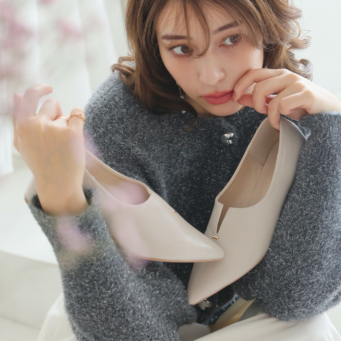 2026年春再販】ポインテッドトゥスリットデザインパンプス ｜靴