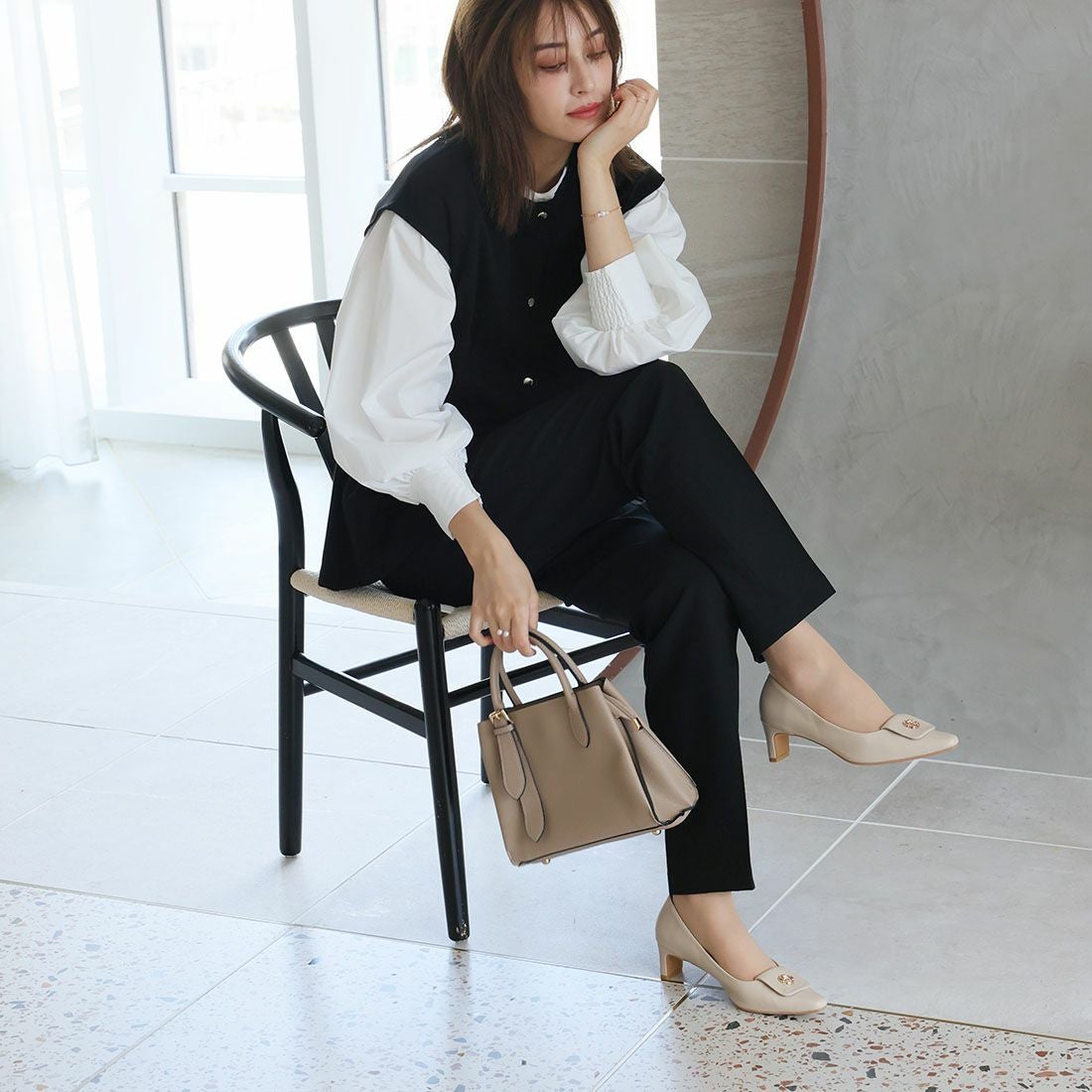 スクエアトゥゴールドパーツプレートヒールパンプス ｜靴・レディース