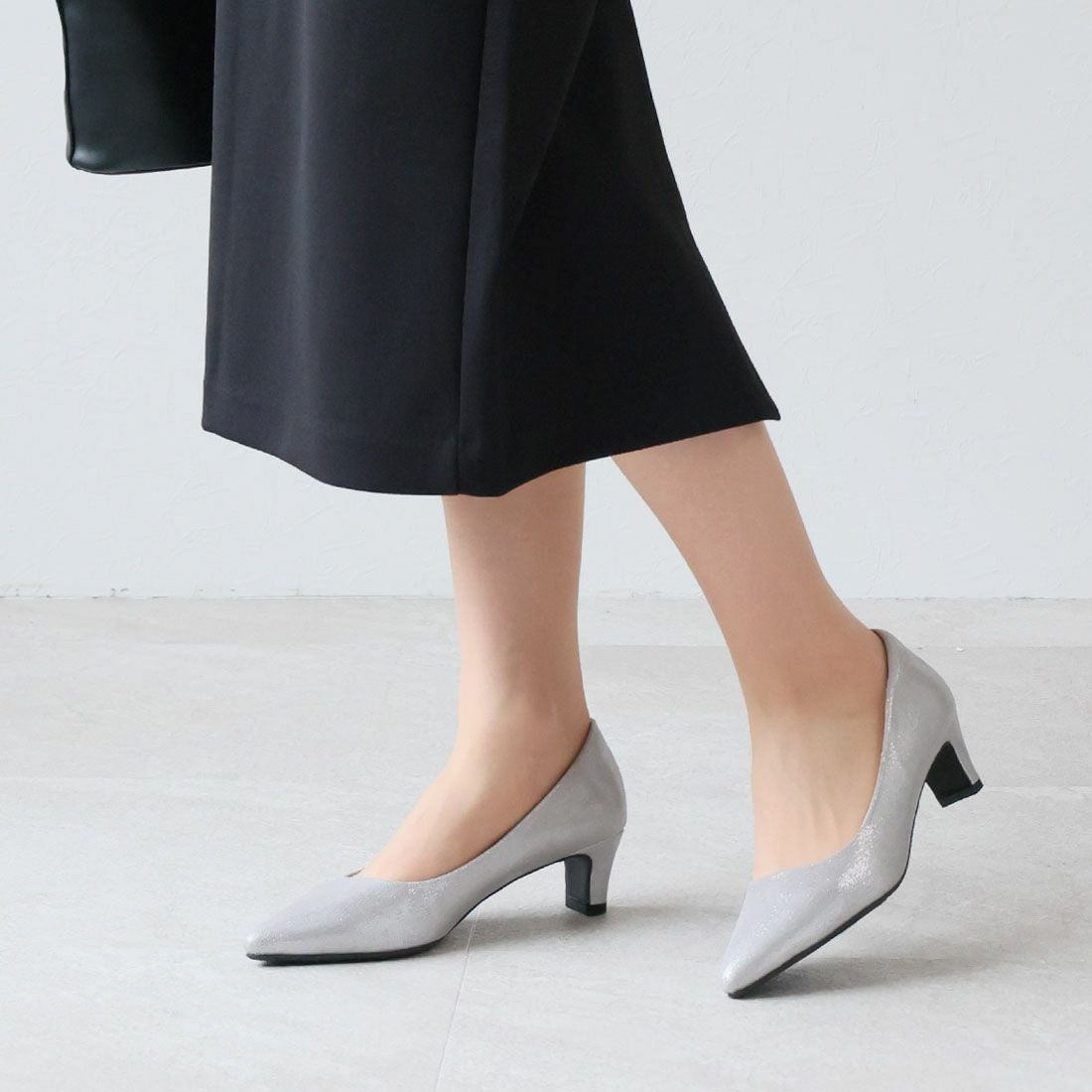 履き心地やみつき感激】ポインテッドトゥ5cmプレートヒール感激