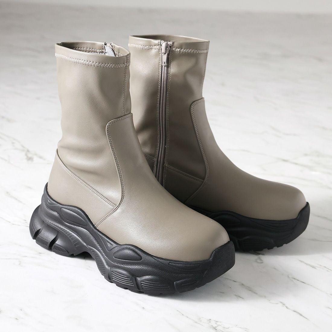 厚底ストレッチスニーカーショートブーツ ｜靴・レディースシューズの