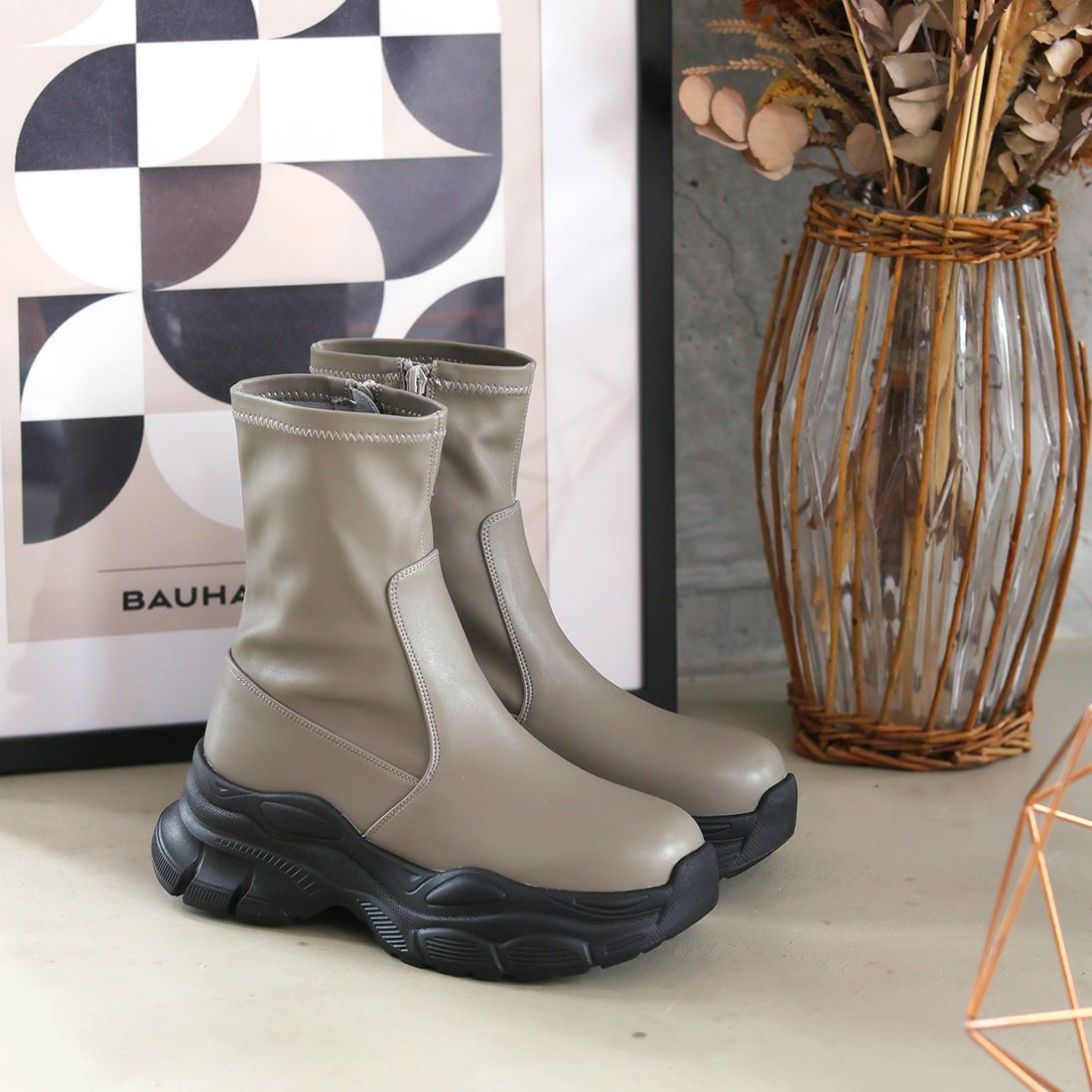 厚底ストレッチスニーカーショートブーツ ｜靴・レディースシューズの