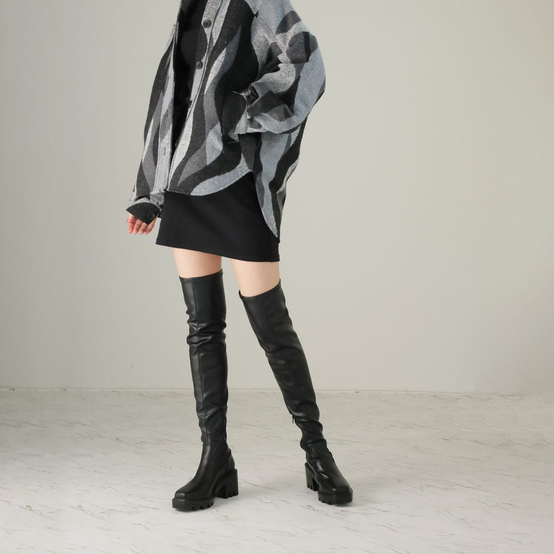 Square Boots スクエアブーツ 厚底 モード 公式ストア/ZOZO限定】スクエアトゥ厚底ストレッチニーハイブーツ ｜靴