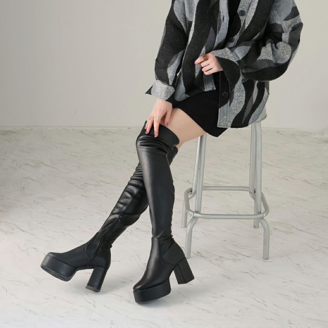 公式ストア/ZOZO限定】厚底プラットフォームストレッチニーハイブーツ