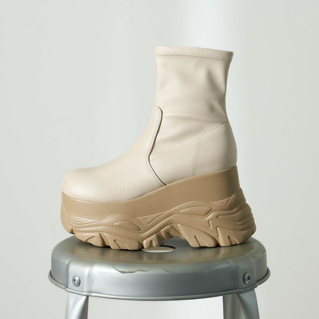 公式ストア/ZOZO限定】【2025年新色追加】厚底ボリュームソール