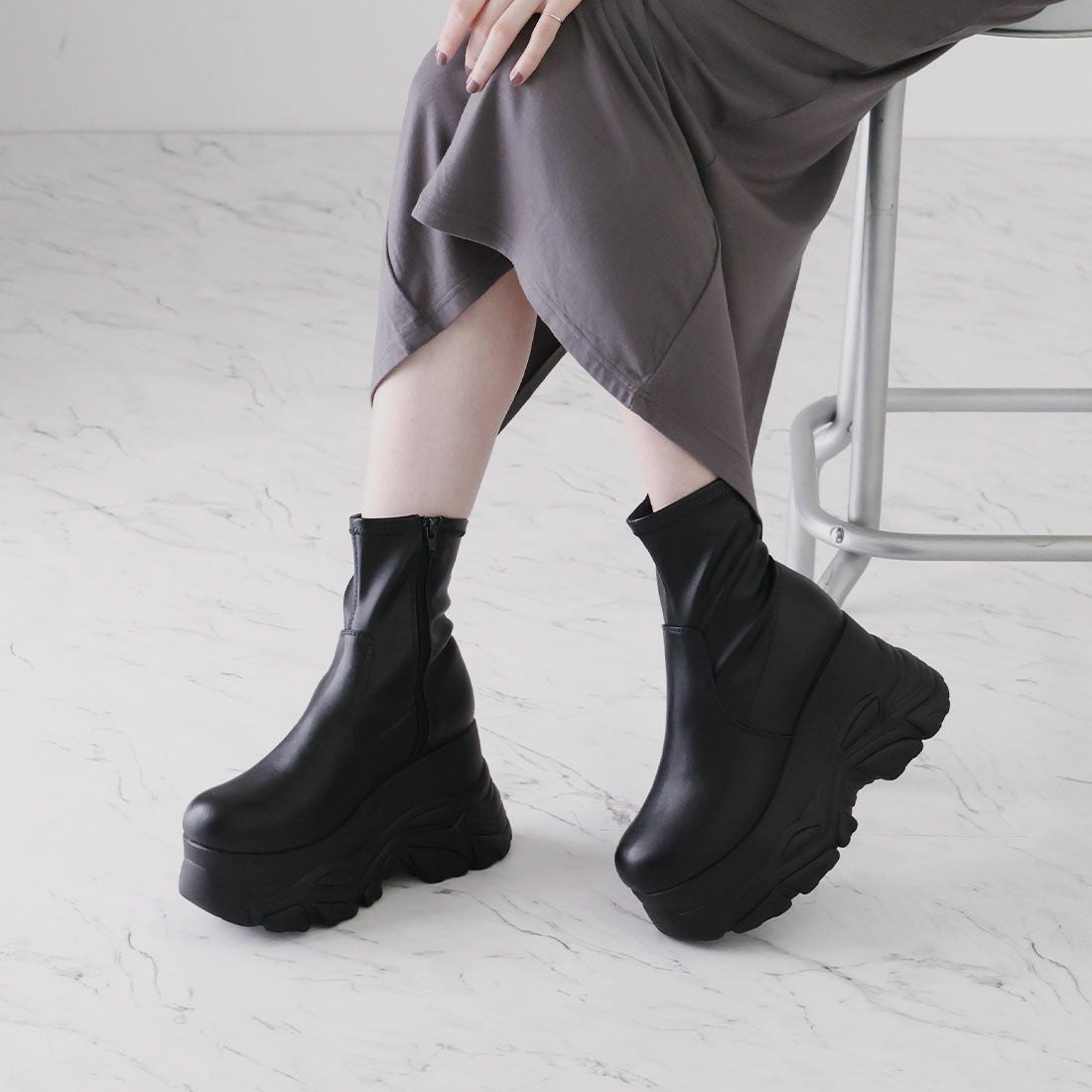 公式ストア/ZOZO限定】【2025年新色追加】厚底ボリュームソール