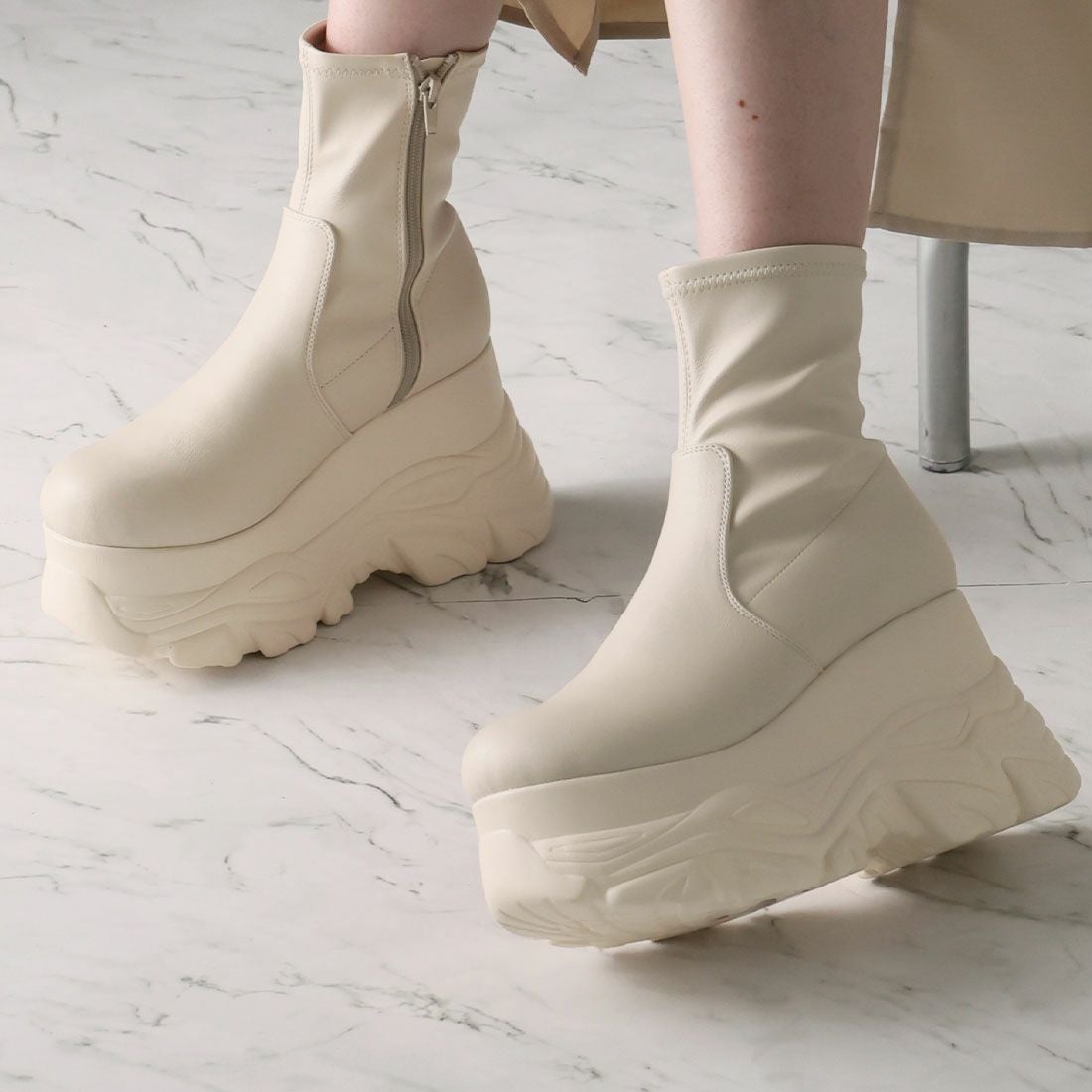 公式ストア/ZOZO限定】【2025年新色追加】厚底ボリュームソール