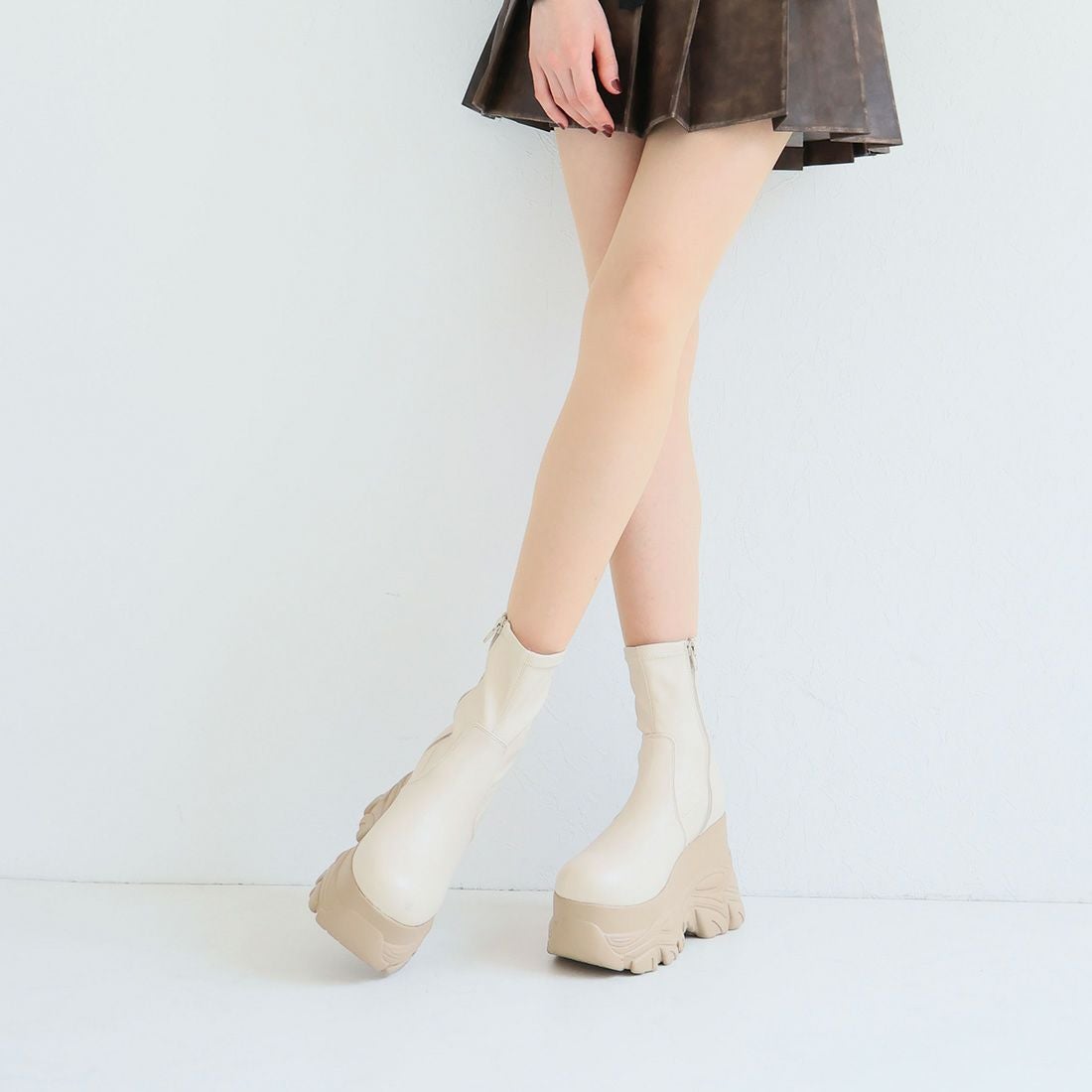 公式ストア/ZOZO限定】【2025年新色追加】厚底ボリュームソール