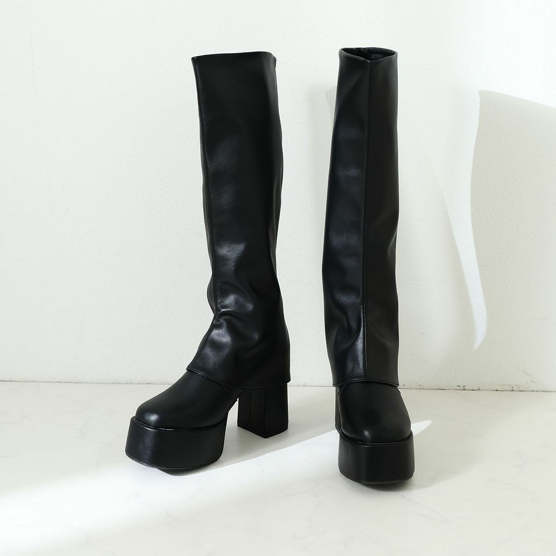 2025年秋冬新色追加】【公式ストア/ZOZO限定厚底プラットフォーム