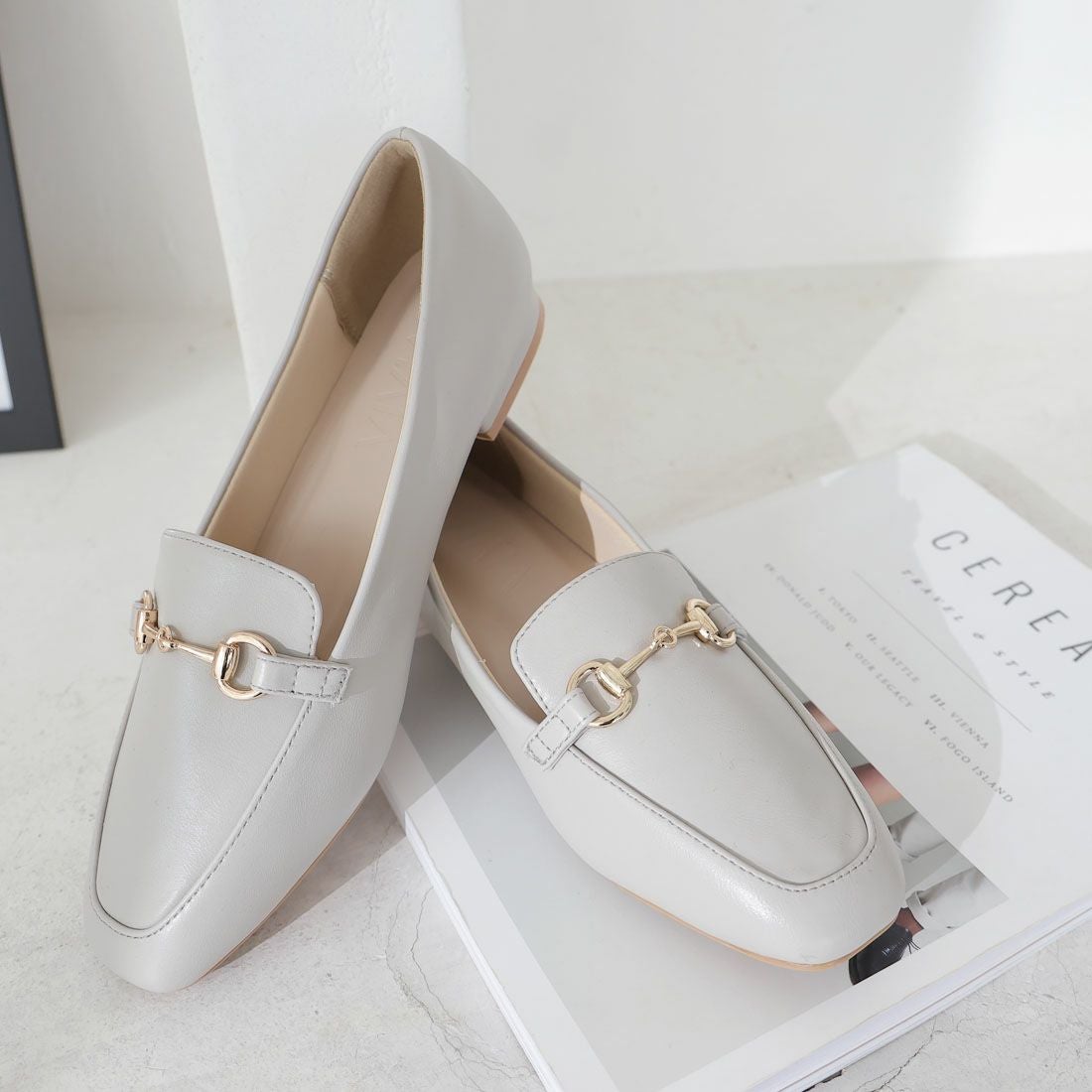 履き心地やみつき感激】スクエアトゥ2cmヒールビット付き感激