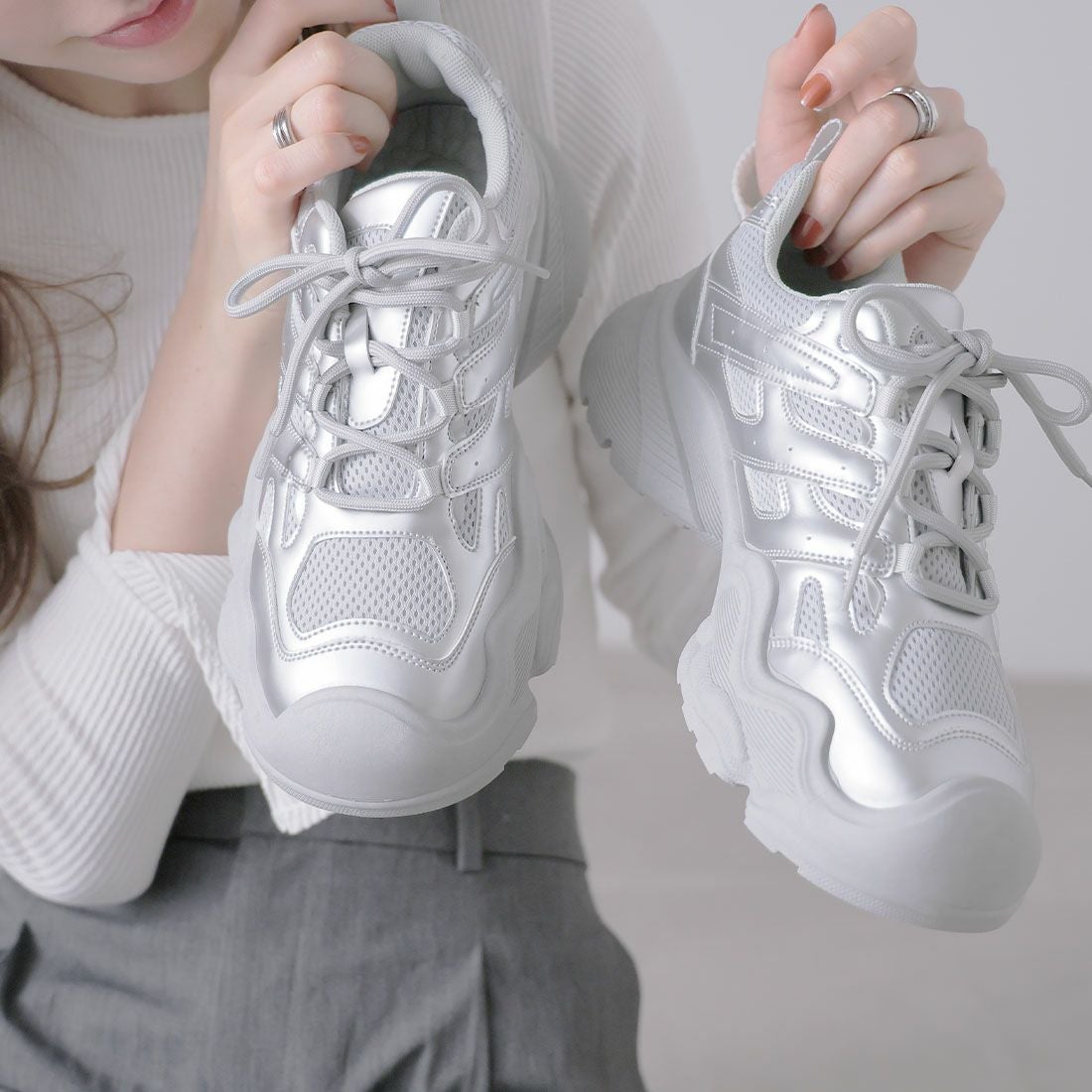 厚底コンビカラーアウトドアスニーカー ｜靴・レディースシューズの