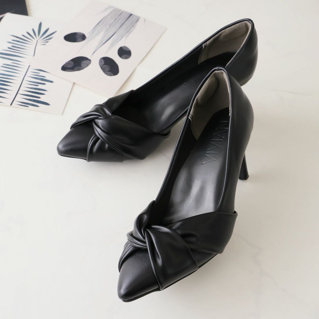 履き心地やみつき感激】ポインテッドトゥターバンリボン7cmヒール感激