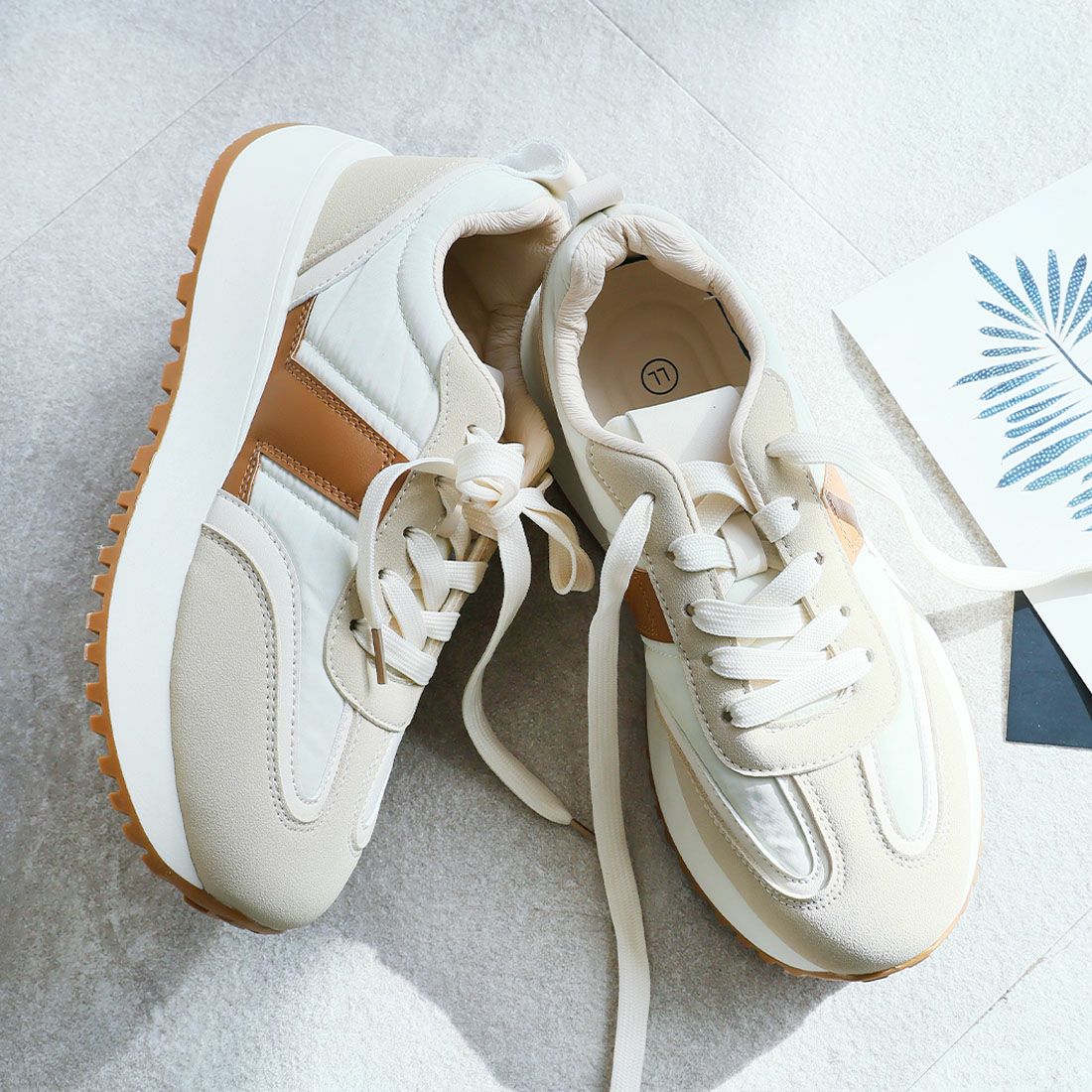 軽量厚底Tトゥサイドデザインレースアップスニーカー ｜靴・レディース