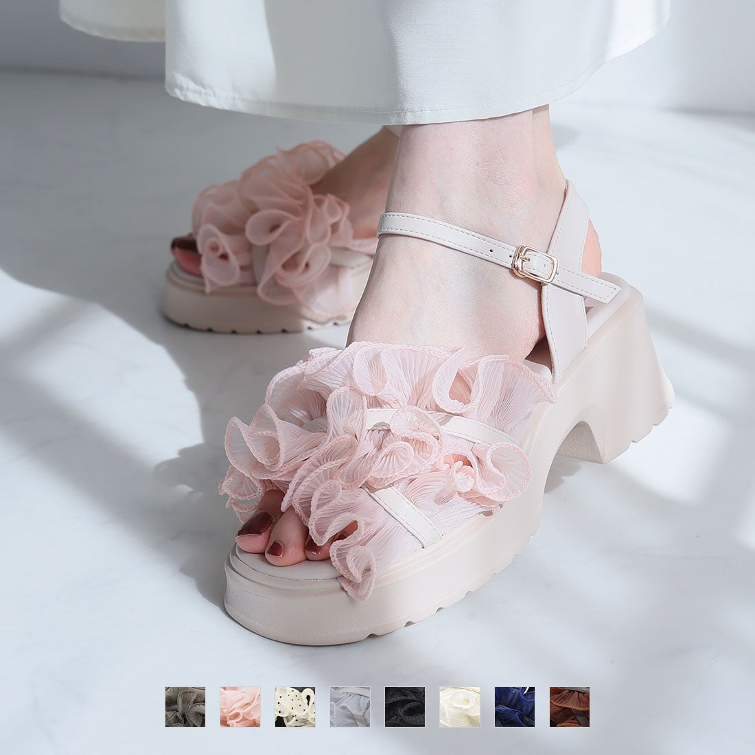 2025新色追加】シアークロスフリル厚底ストラップサンダル ｜靴