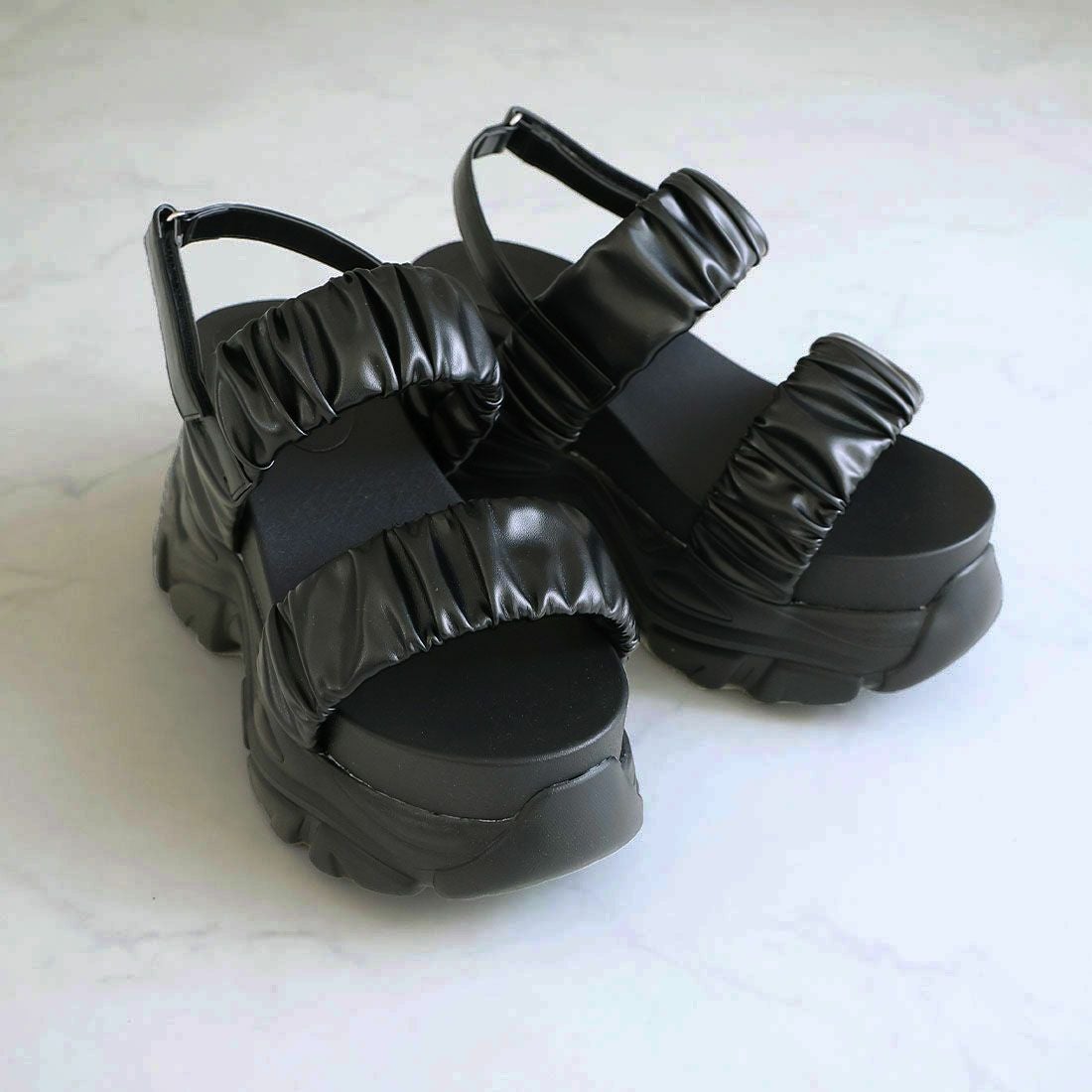 公式ストア/ZOZO限定】厚底ダブルギャザーベルトスポーツサンダル ｜靴