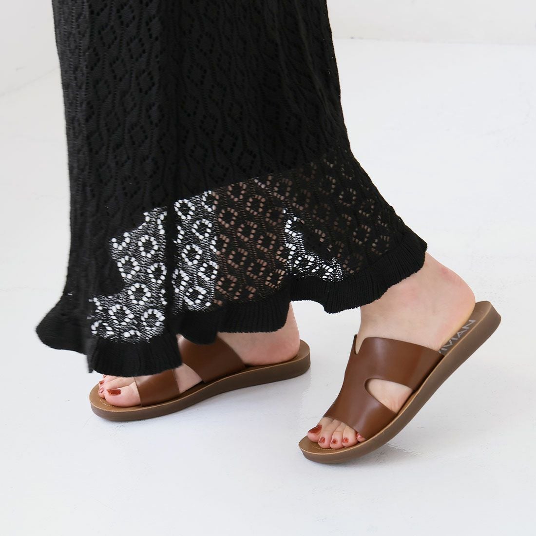 サッ！と履ける】カジュアルコンフォートスリットデザインサンダル