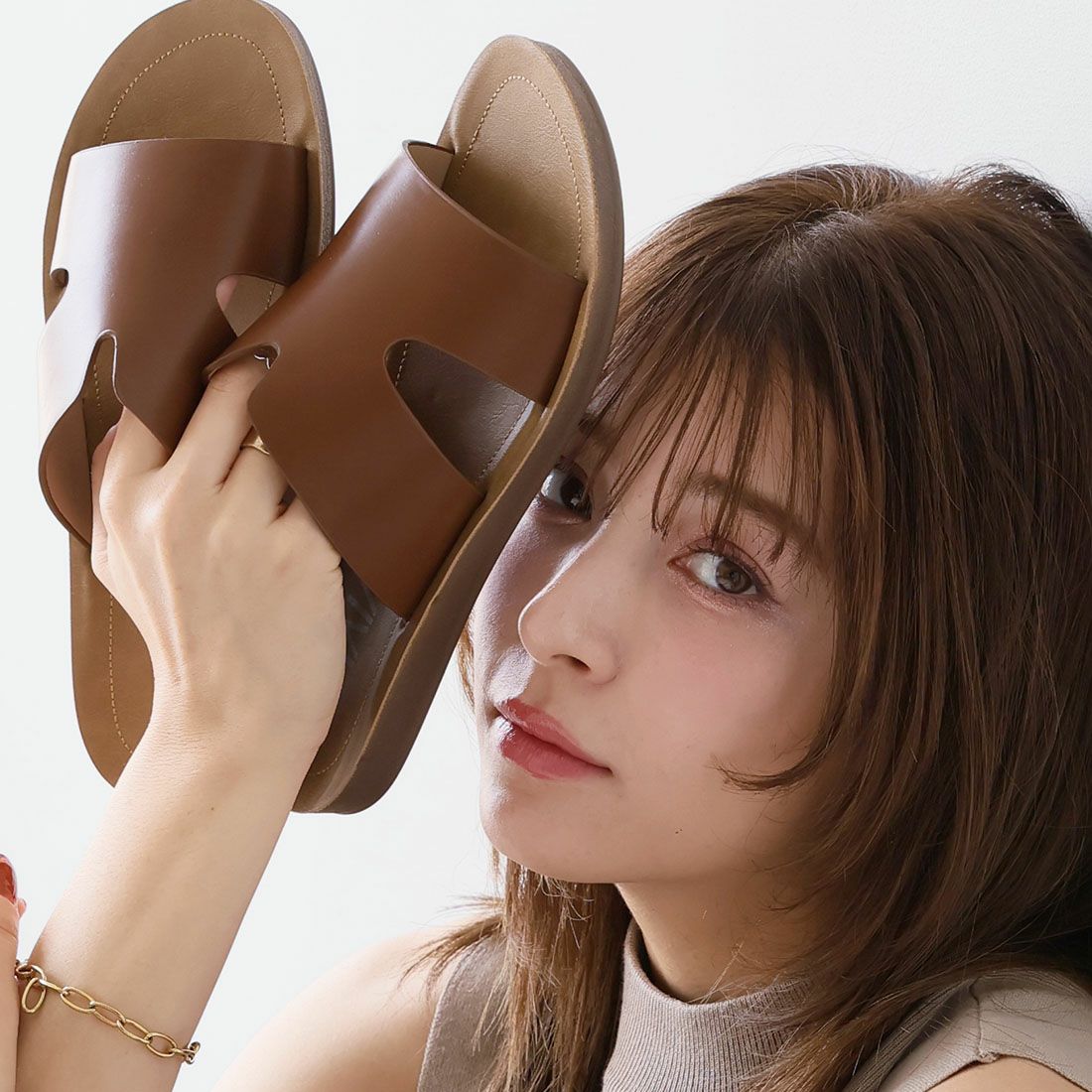 サッ！と履ける】カジュアルコンフォートスリットデザインサンダル