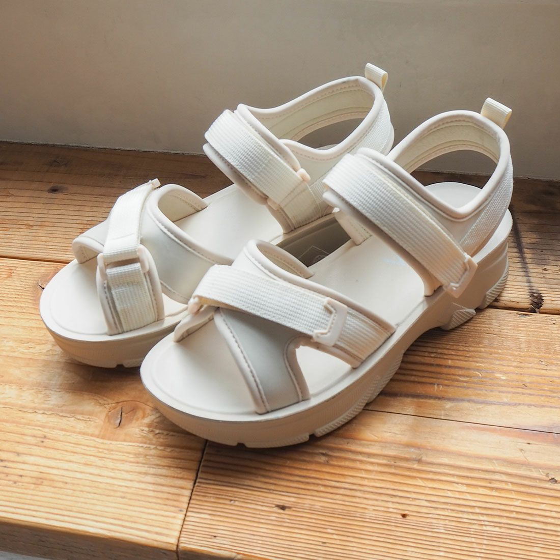 やわらかソールベルクロスポーツサンダル ｜靴・レディースシューズの