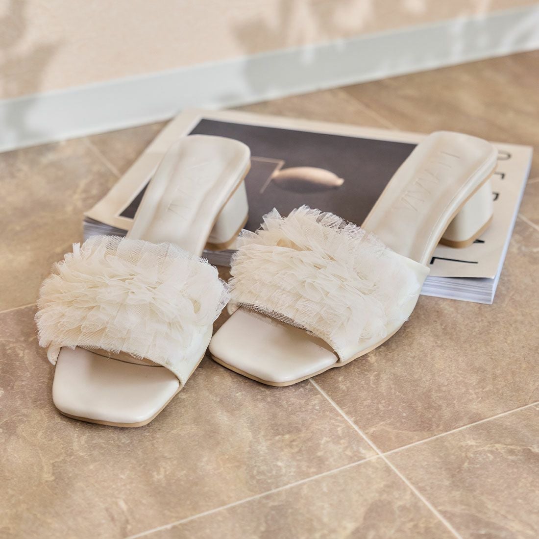 yumiさんコラボ チュールフリルミュールサンダル ｜靴・レディース