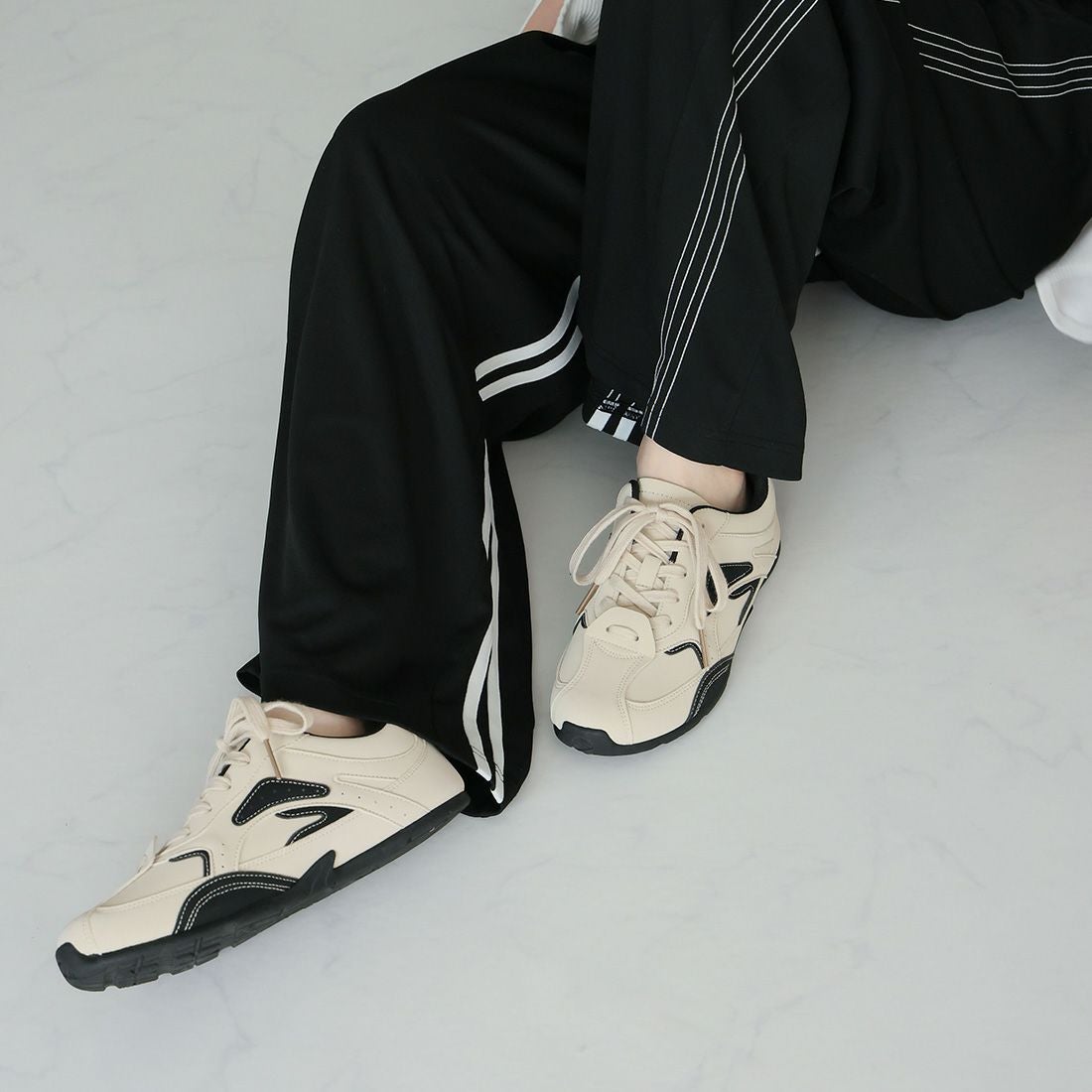 やわらかソールバイカラーレースアップスニーカー ｜靴・レディース