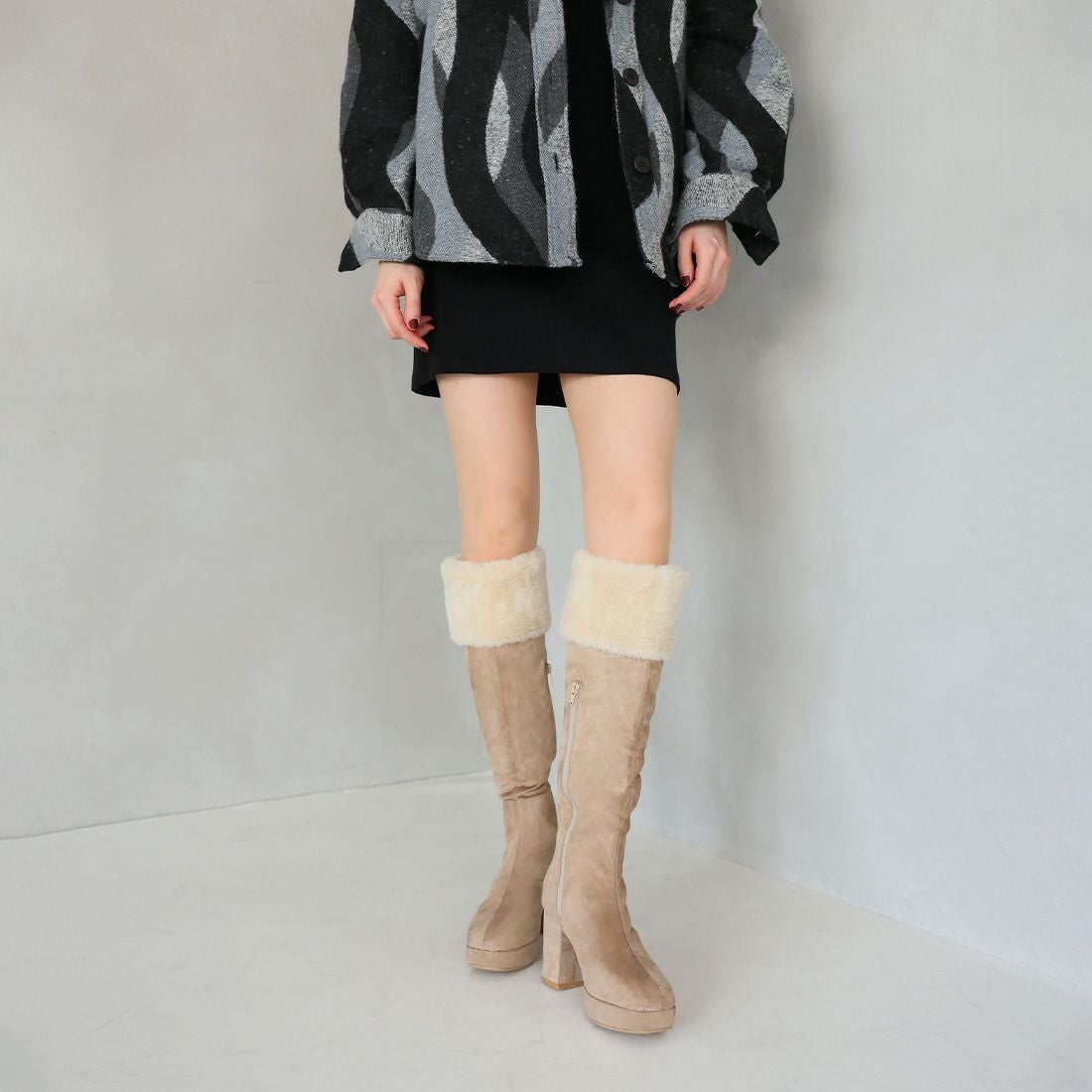 公式ストア/ZOZO限定】ふわふわファー厚底プラットフォームロング