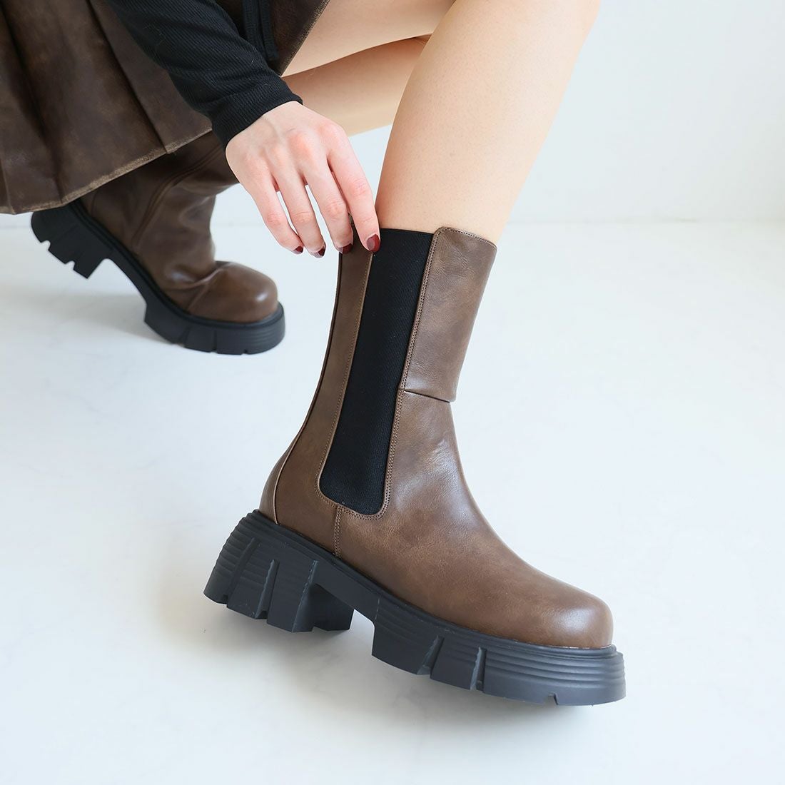 厚底トラックソールサイドゴアミドルブーツ ｜靴・レディースシューズ